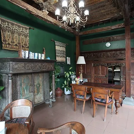 Puri Puri Kecil Hotel