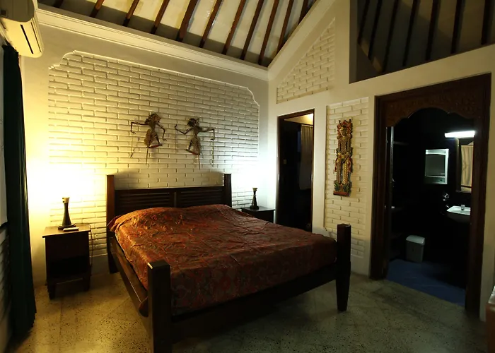 Puri Keraton Hotel 5*