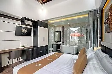 Puri Keraton Hotel