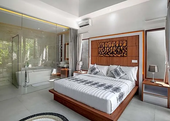 Puri Keraton Hotel 5*